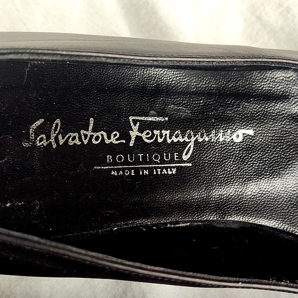 Vintage Salvatore Ferragamo Black Leather Pumps and Cloth Bag, Sz 10.5 Narrow - Picture 7 of 15